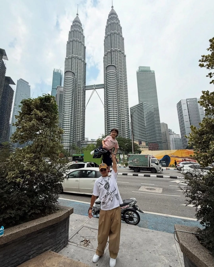 Diễn viên TVB Joel Chan kỷ niệm sinh nhật lần thứ 5 của con trai ở Kuala Lumpur