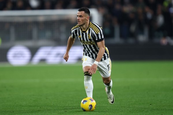 Mid-body: Fenerbahce & Atl